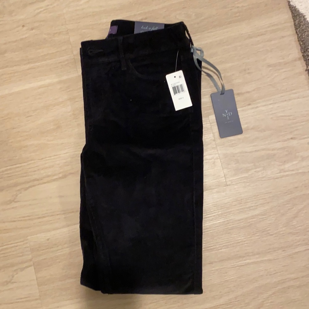 NWT NYDJ corduroy black leggings